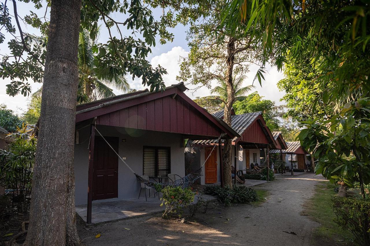The Cosy Sunset Beach Resort & Restaurant Thongsala Ngoại thất bức ảnh